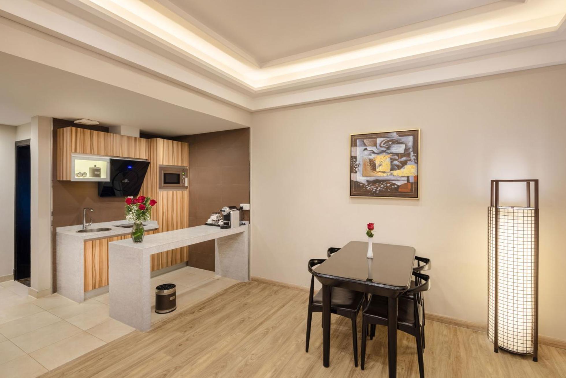 Braira Al Azizya Hotel & Resort Khobar Bagian luar foto